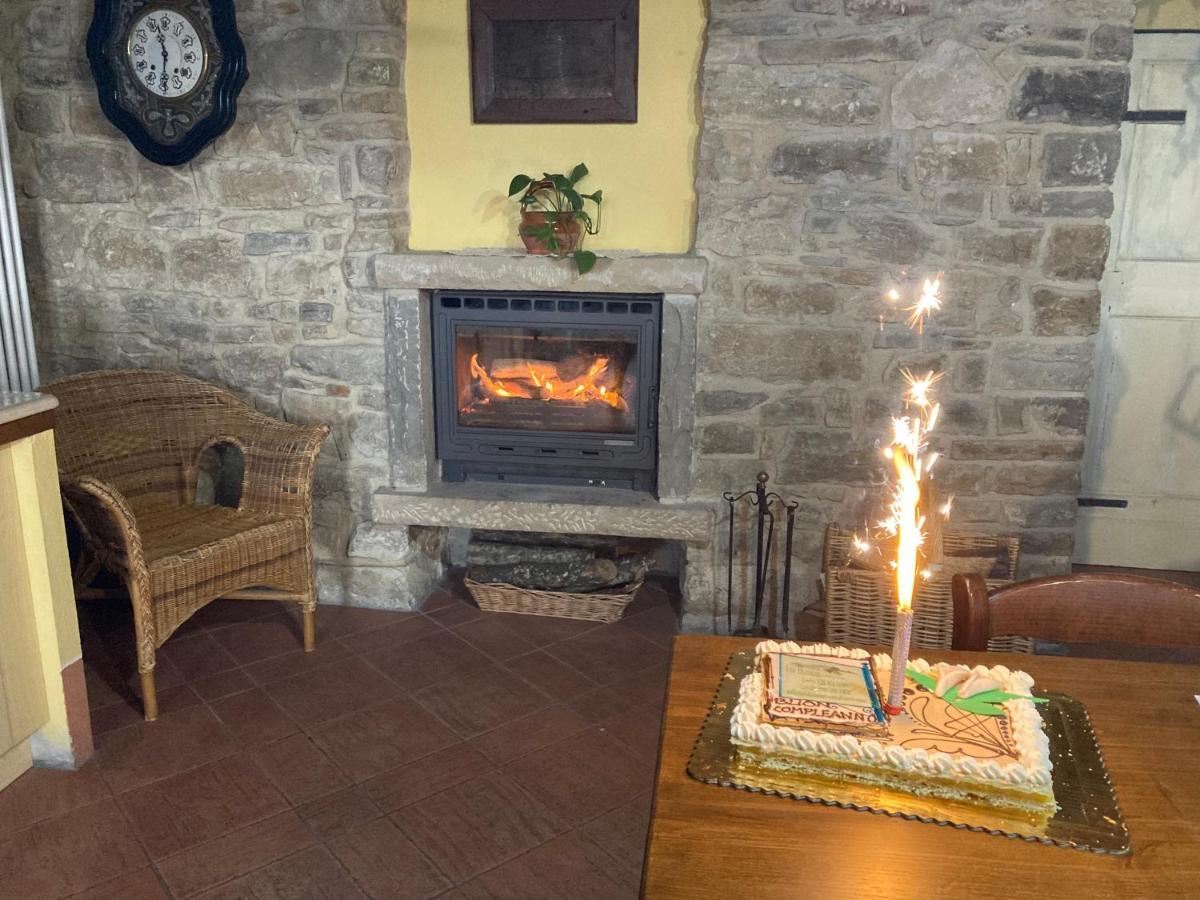 La Busca Country House Hostal Monte Benedetto Exterior foto